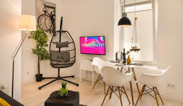 Mola Apartments- Trendiges Apartment in der City-Nähe Dortmund-Terrasse-3 Gäste-WLAN