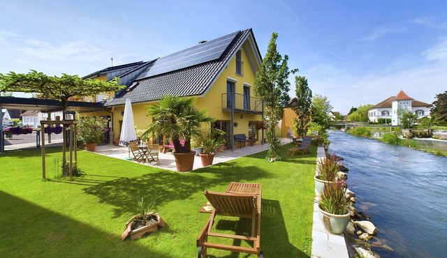 Neue Ferienwohnung 35qm u. Balkon in Sehr Schöner Lage, Direkt am Fluss
