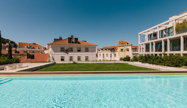NEW! RENT4REST Graca 2Bdr Pool Castle View & Park