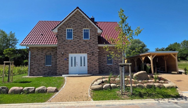 Newly built: Vacation home MeerAuszeit only 600m from the fine sandy beach in Wohlenberg!