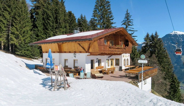 Nice apartment for 4 guests with WIFI, TV and terrace