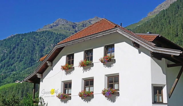 Nice apartment for 4 people with WIFI, TV, balcony and pets allowed