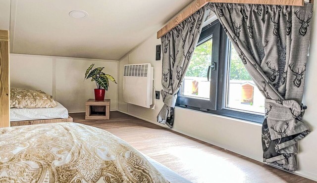 Nice apartment in villa for 5 people with A/C, TV, terrace and pets allowed