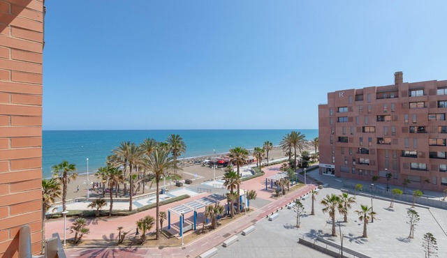 PACIFICO PLAYA - Modern apartment facing the sea in Malaga - Free Wifi