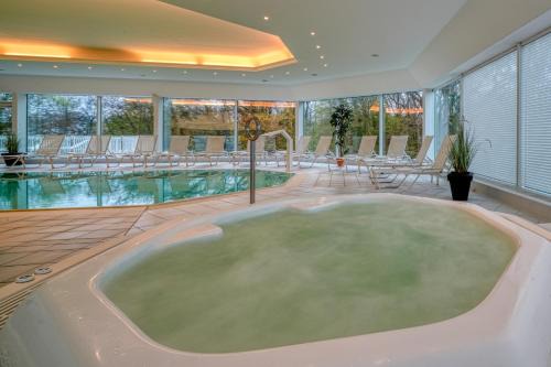 Parkhotel Am Glienberg by Fairway Hotels, Hotel mit Pool und Sauna