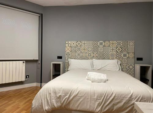 Pensión Belmonte - check in Hotel a 650 metros