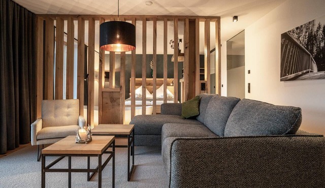 Premium Lodge Suite with Hot Tub and Private Sauna