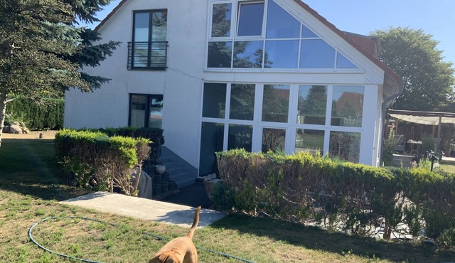 Quiet apartment with bright conservatory and again with pool!