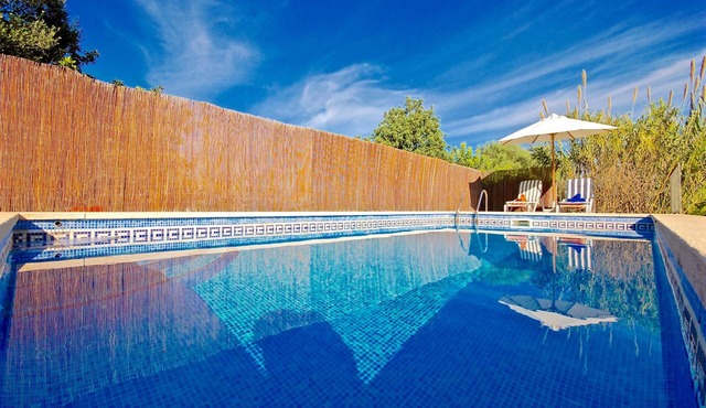 Quiet, small and cozy finca near Petra with private pool