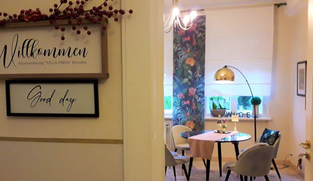 *Relaxing time-out in a historic Dresden villa with garden
