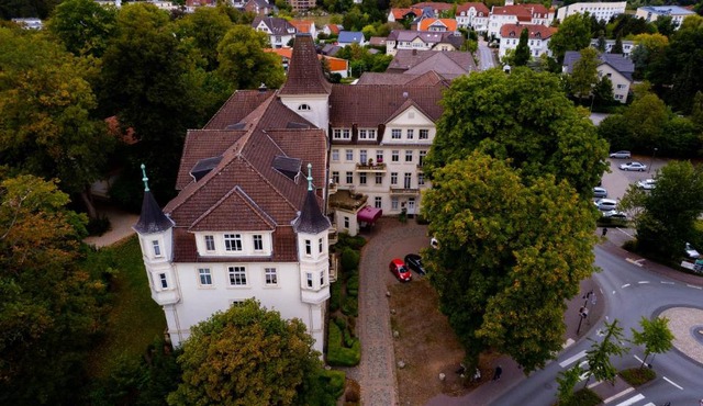 Residenz am Kurpark - Ferienwohnungen in zentraler Lage I Privatparkplatz