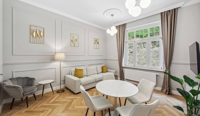 Residenz Hugo - Premium Two Bedroom Apartment