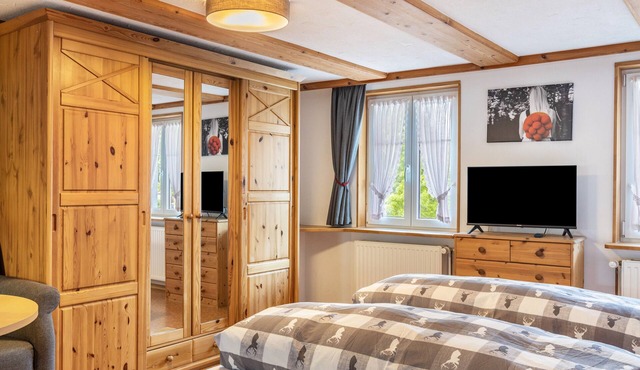Room 'Apartment 6' with Shared Garden and Wi-Fi