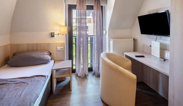 Room "Double Room 11" with Wi-Fi