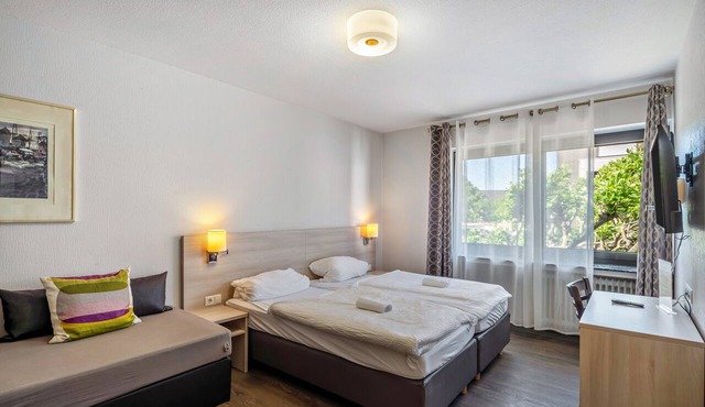 Room "Double Room 8" with Wi-Fi