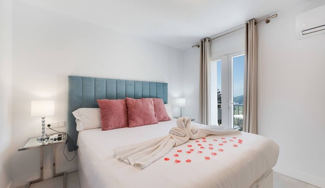 Room Isabel Mountain Views Double Whirlpool Bath