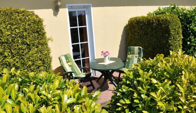 Rugapart Fewo 1 im Haus 1 Erdgeschoss mit Terrasse auf der Halbinsel Mönchgut