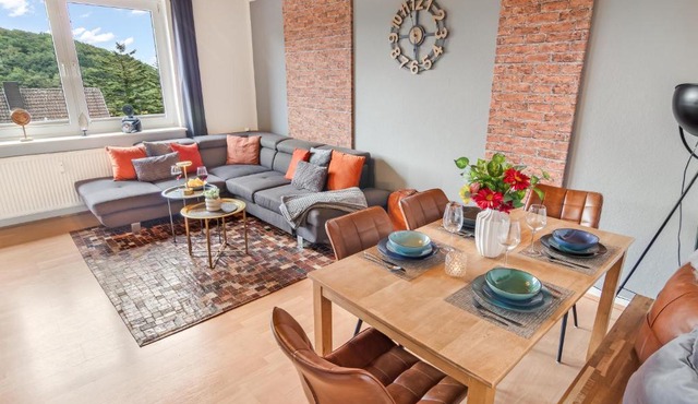Ruhige und gemütliche Wohnung mit Balkon