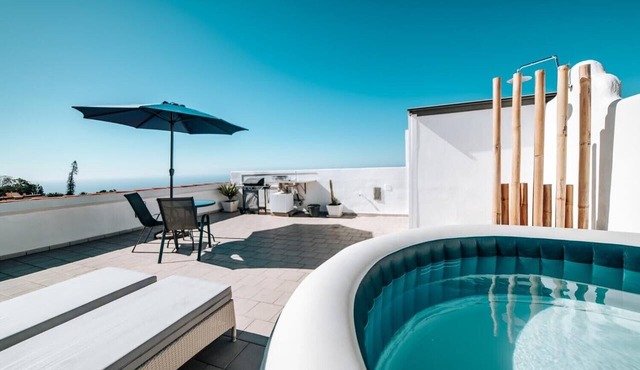 San Juan Holiday Apartment with Sea & Mountain Views, Balcony