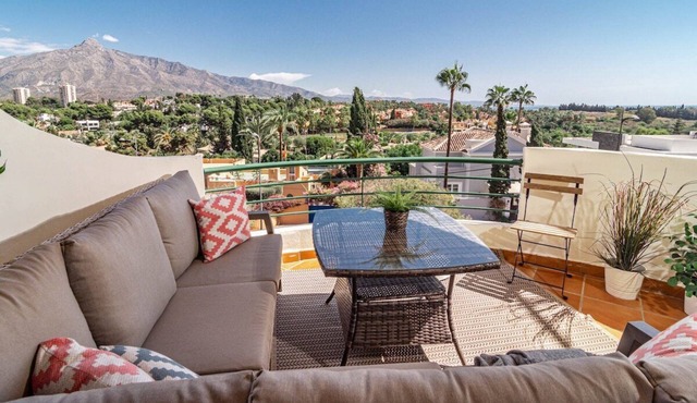 SAT2 - Modern 2 bedroom apartment with ocean view