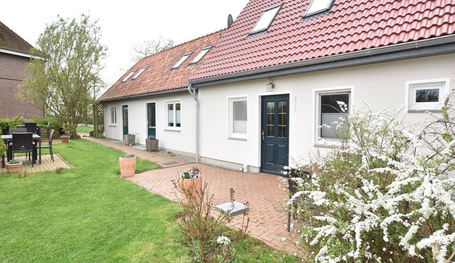 Schöne Ferienwohnung in Stellshagen mit Garten