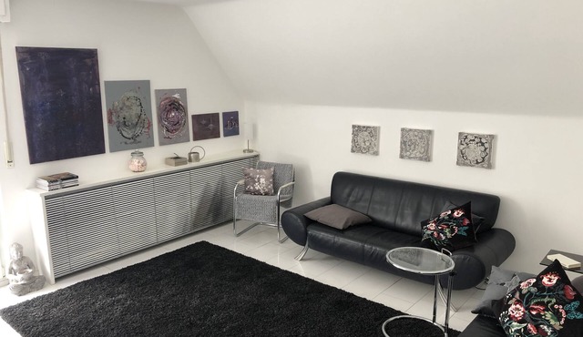 Schicke Wohnung mit Terrasse
