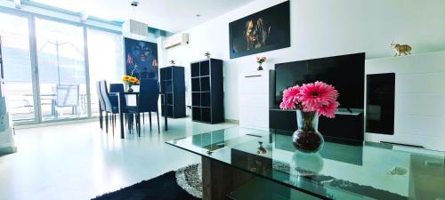 Seasonal Living Lumen Triplex
