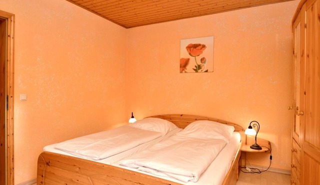 Seestraße 32 Orange