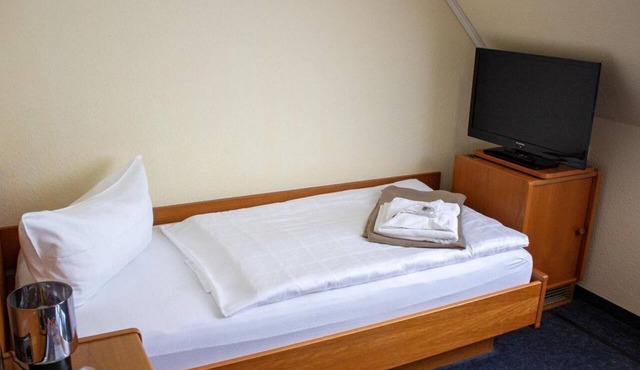 Single room with pitched roof - Sächsisches Haus - Hotel & Restaurant