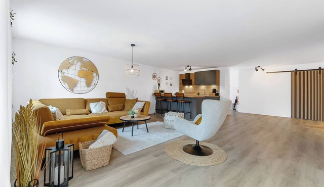 SONNEN.glück- bright flat with 140m²