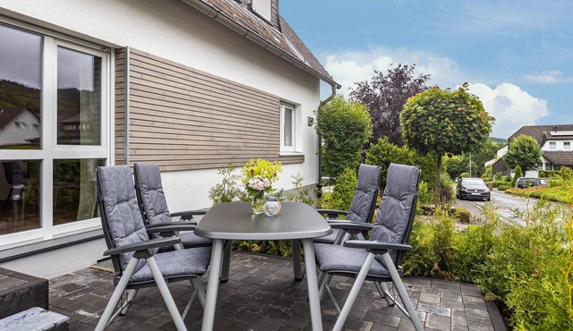 Sonnenblick Bödefeld Apartment with Private Terrace and Sauna