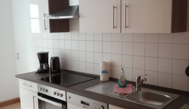 Spacious, bright apartment, central yet surrounded by nature