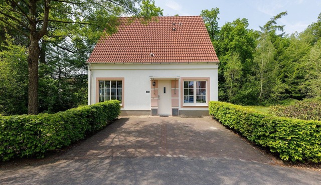 Spacious Stay with Sauna