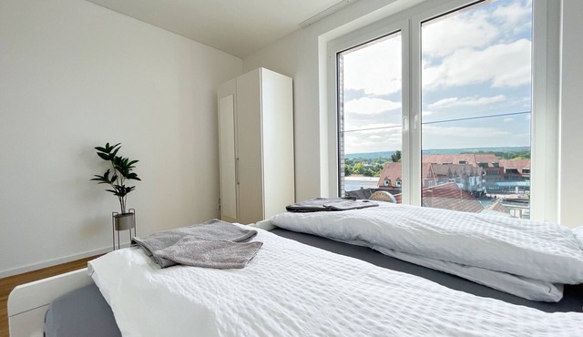 Spacious & stylish apartment I home2share