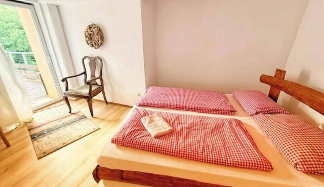 Spacious, sunny, comfortable apartment in Geiselwind