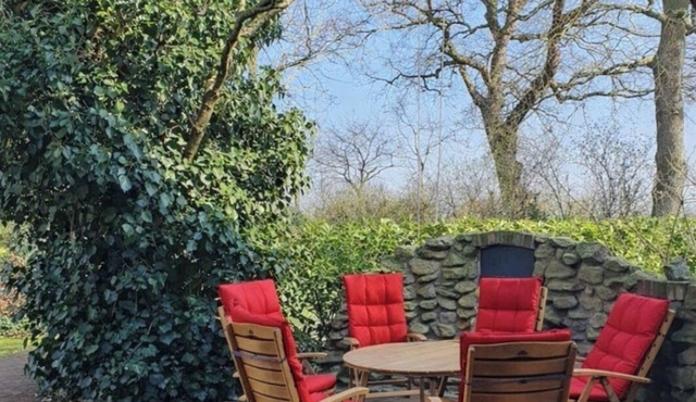 Spacious vacation apartment Haren/Ems near Dankern Castle