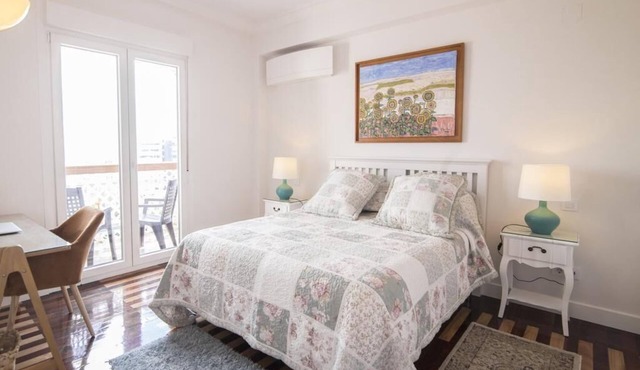 SPECTACULAR. Luxury Comfort. Sunny Golden Mile business. BERNABÉU