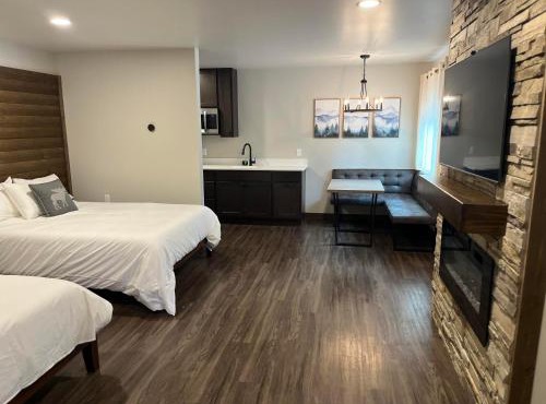 Spruce Lodge