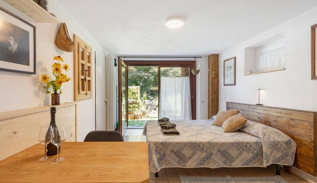 Studio Apartment 'Casa Betulla - Cirmolo' with Shared Terrace, Shared Garden and Wi-Fi