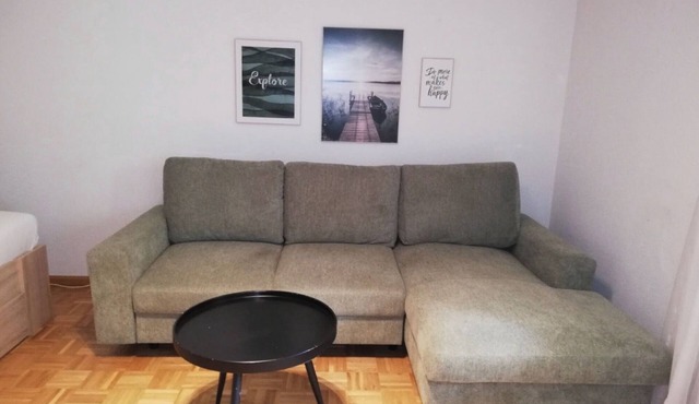 Studio Apartment '1 Zimmer Appartement 20' with Balcony and Wi-Fi