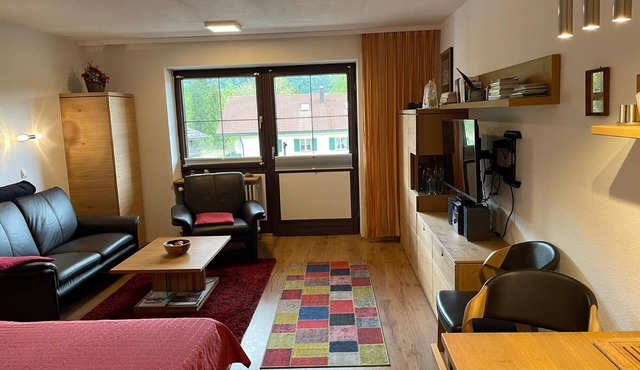 Studio 'Inzell mit Mountain View' with Balcony and Wi-Fi