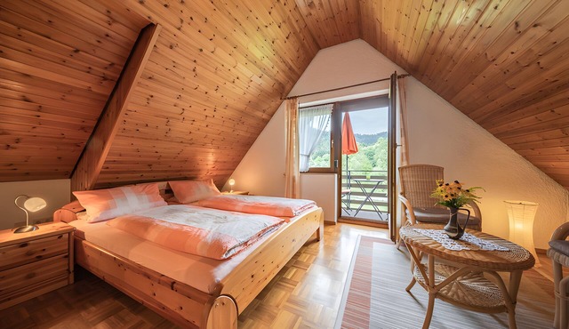 Studio 'Kornblümchen' with private terrace, shared garden and Wi-Fi