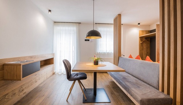 Studio 'Kuenz Dolomites 2' with Mountain View, Garden & Wi-Fi