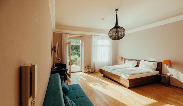 Studio mit Balkon und Eigener Voll Ausgestatteter Kochnische