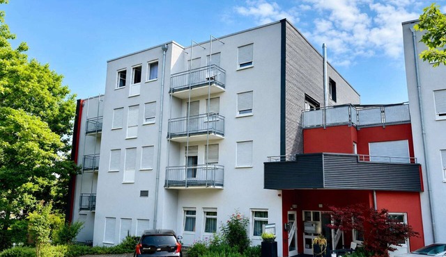 Stuttgart Großbettlingen Hotel by Belvilla Triple Room