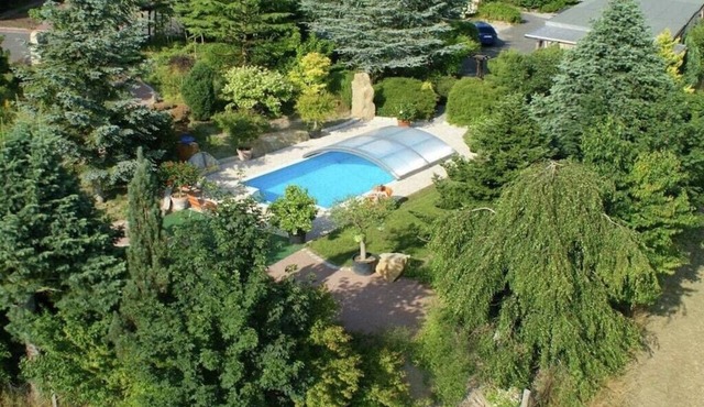 Stylish holiday home near the forest