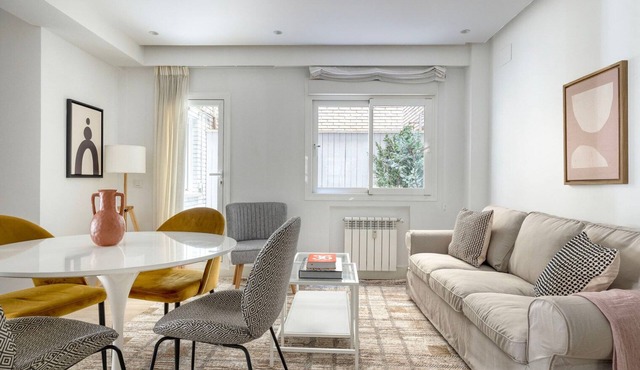 Sunny Malasaña 3BR w/Doorman, nr Shopping, by Blueground