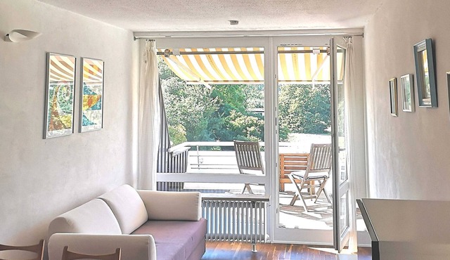 Sunny Seaside Apartment
