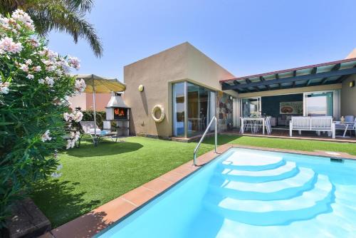 Sunny Vista by VillaGranCanaria