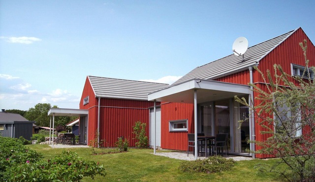Swedish red vacation home "Isi" - Beach 500m - Holiday home on the Baltic Sea